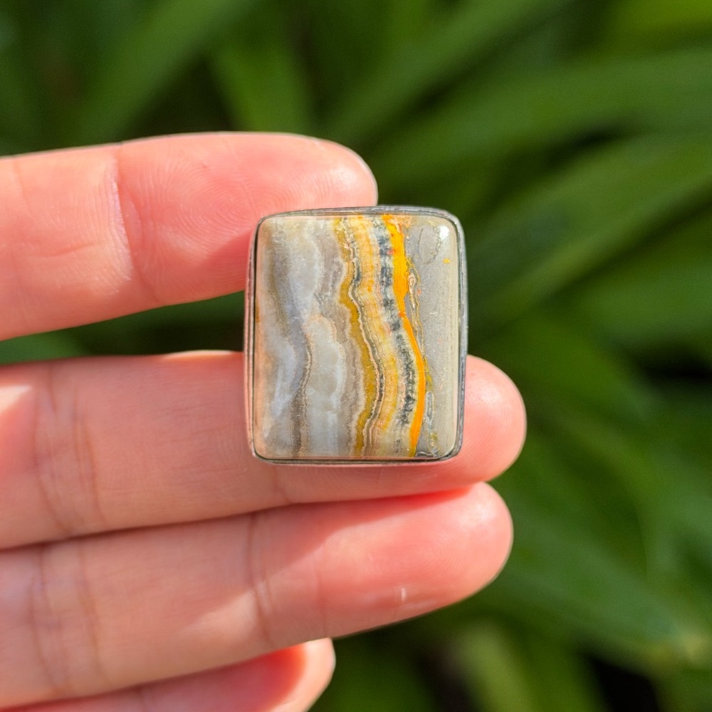 Size 7 925 silver plated rectangular bumblebee jasper ring 0562